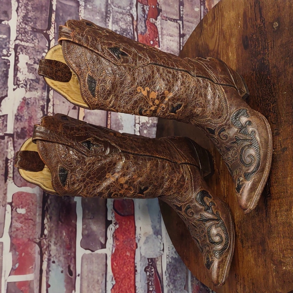 Corral Distressed Brown Embroidered Heeled Boots - Picture 4 of 15